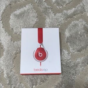Red Beats Headphones ep